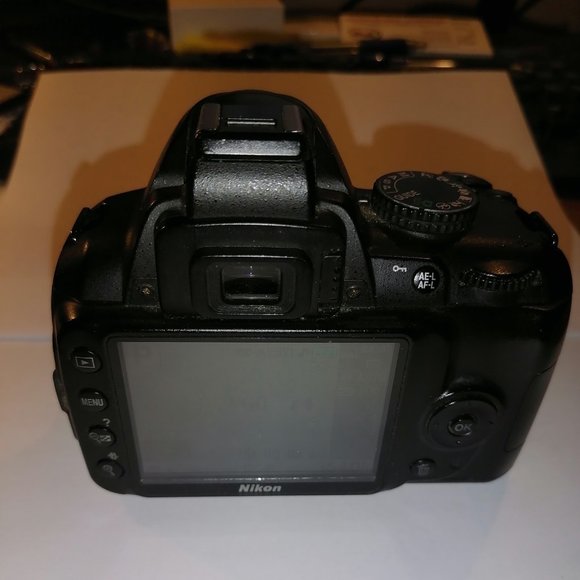 As New Nikon D3000 Digital Camera; 10 MegaPixel, Point and Shoot or Manual Cntrl - Picture 4 of 6